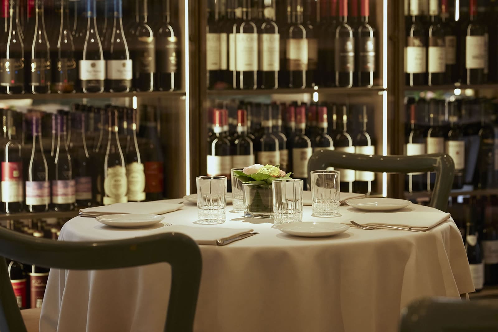 Refined table setup in the garden dining area